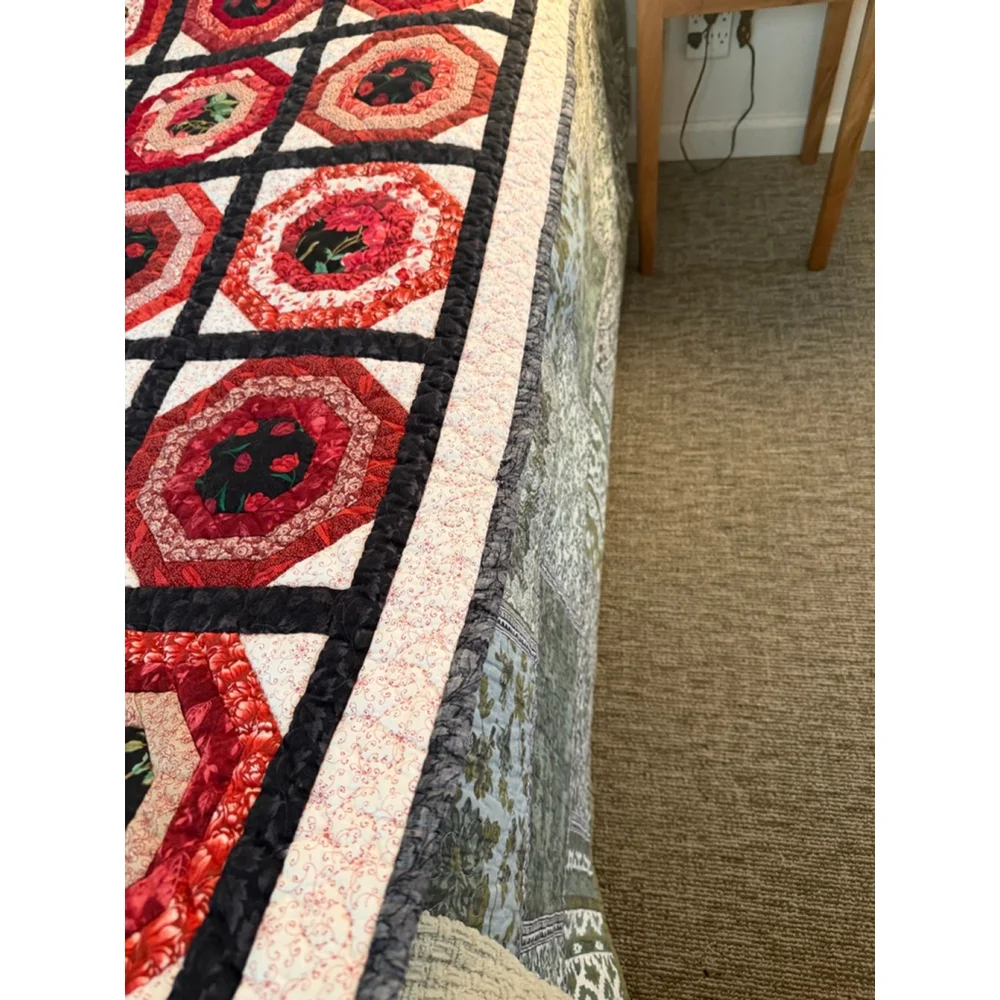 Vintage Handmade Quilt Red Black Floral Patchwork Octagon Cottage Farmhouse 65x6
